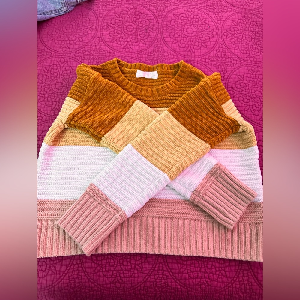 For girl’s sweater L(14) light weight